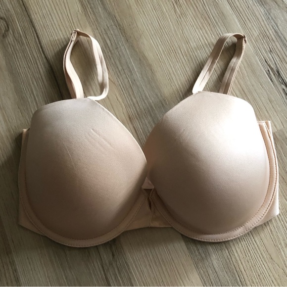 Victoria's Secret Light Beige Bra - Picture 6 of 8